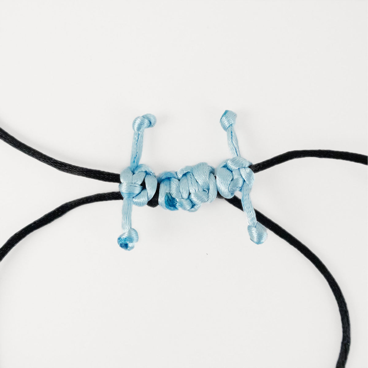 Elias Platina Necklace